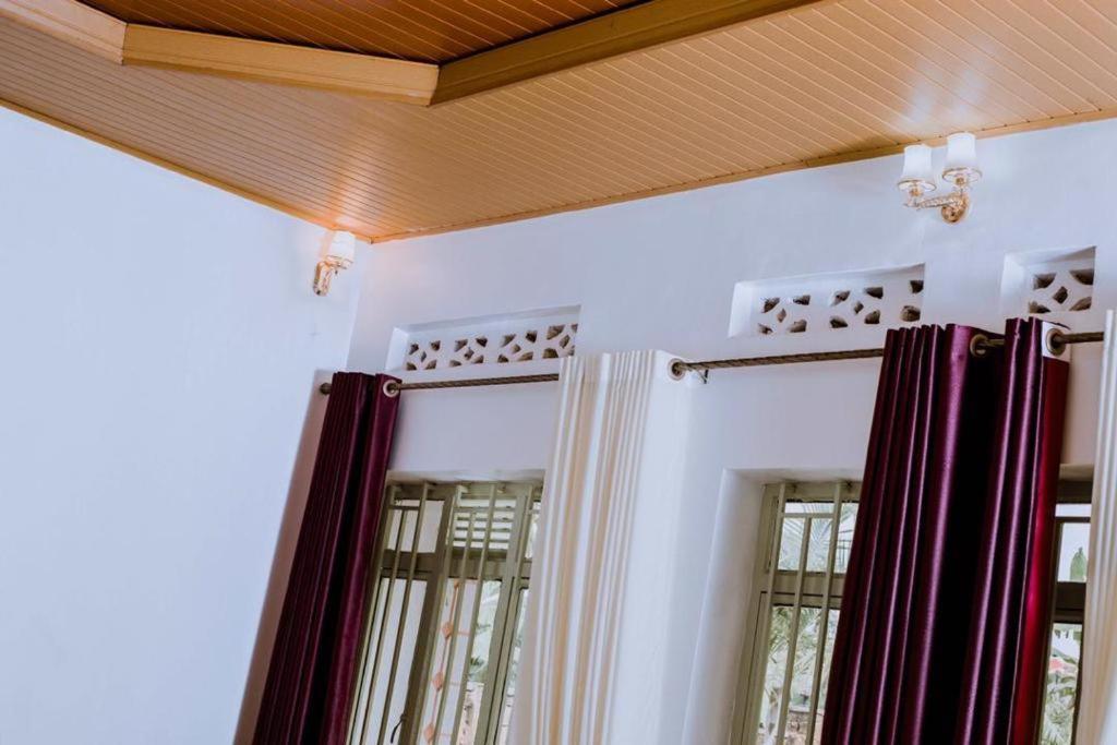Autop Bg Guest House Kigali Exteriör bild